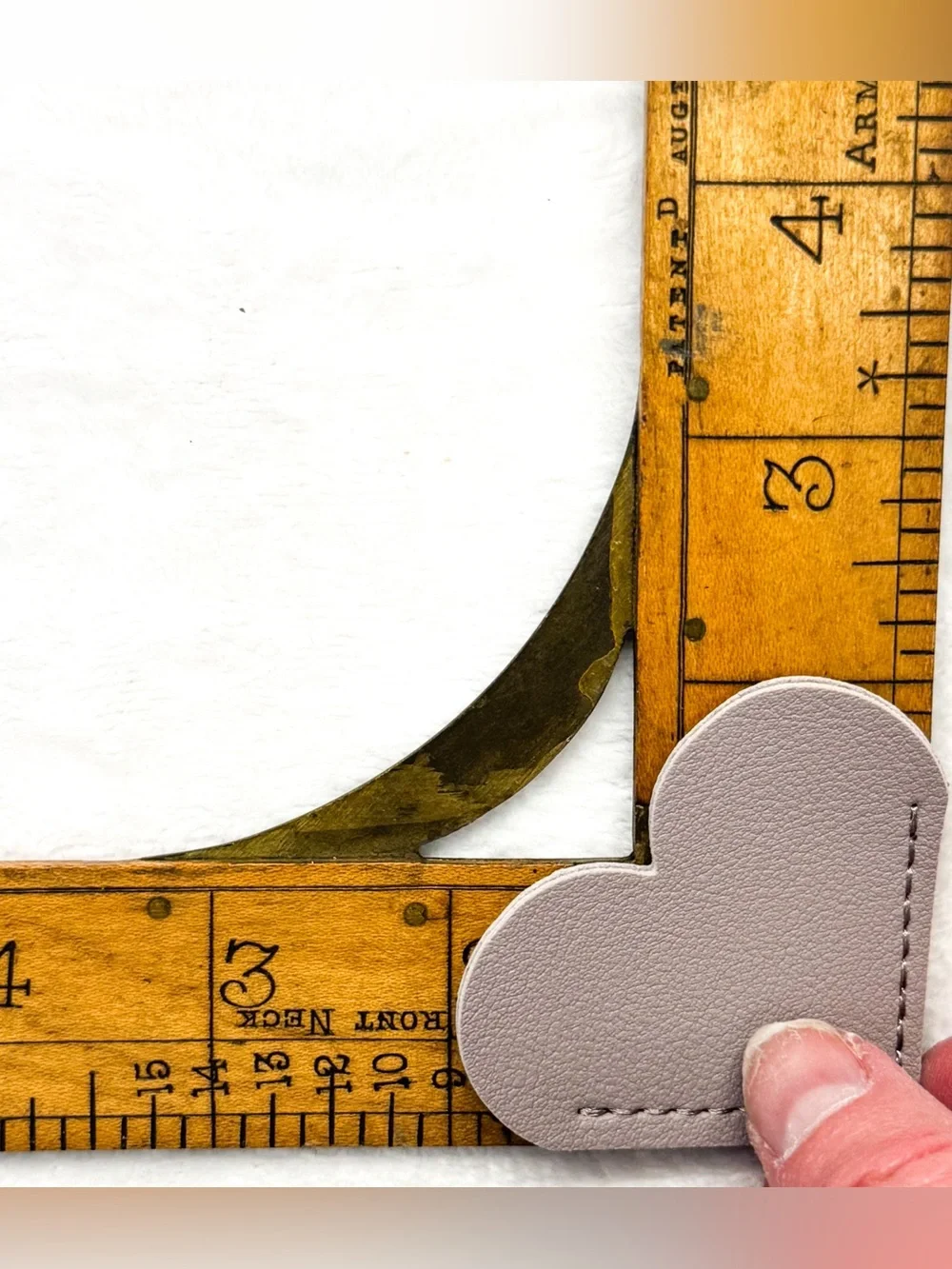 Heart-Shaped Faux Leather Corner Bookmark – Multiple Colors